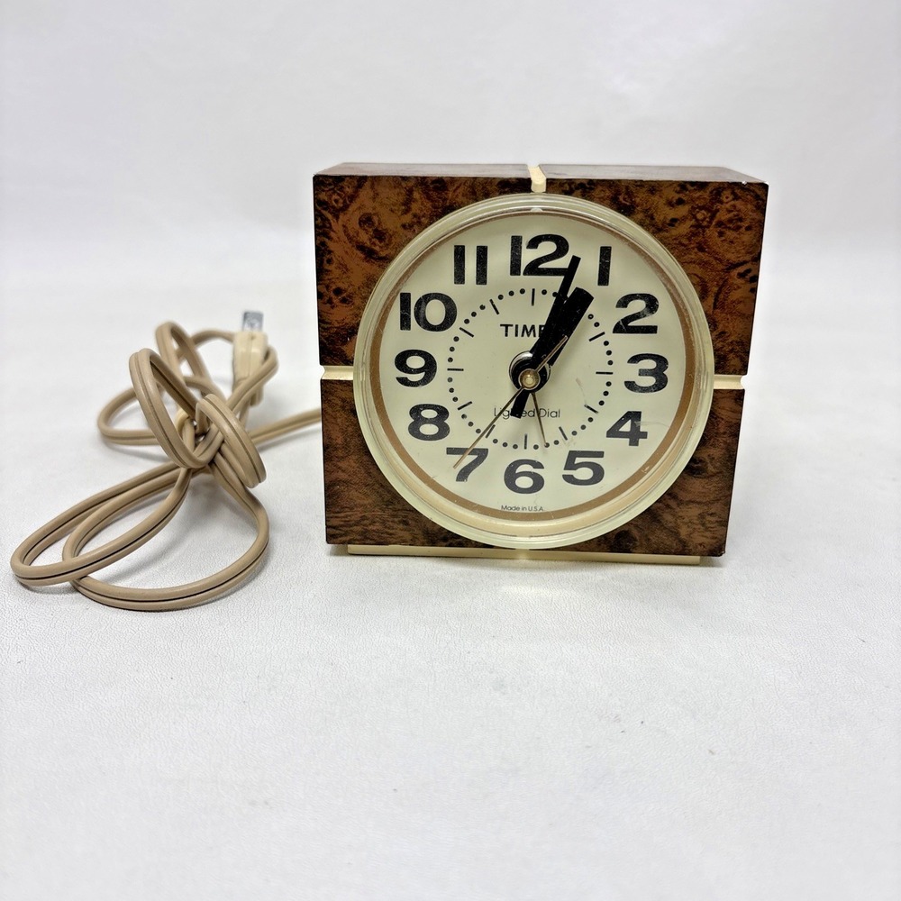 Timex Alarm Clock 1970s Vintage Model‎ 7416-3 Brown Cream No Light